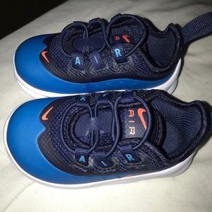 Nike new baby shoes size 4c